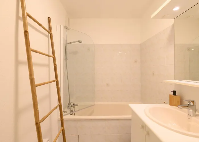 Daire Bosquets 2 Pieces Balcon By Interhome